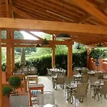 La Tablee Medievale Szálloda Civrieux-dʼAzergues