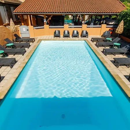 Hotel La Tablee Medievale 2*
