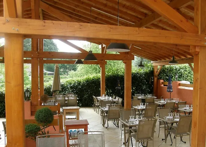 La Tablee Medievale Отель Civrieux-d'Azergues